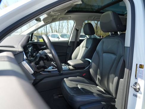 Used 2024 Audi Q7 3.0T Premium Plus AWD/4WD image 12