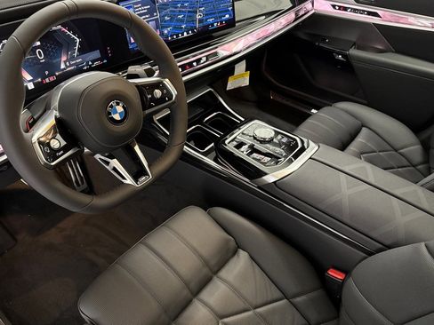 New 2026 BMW 740i w/ Executive Package image 4