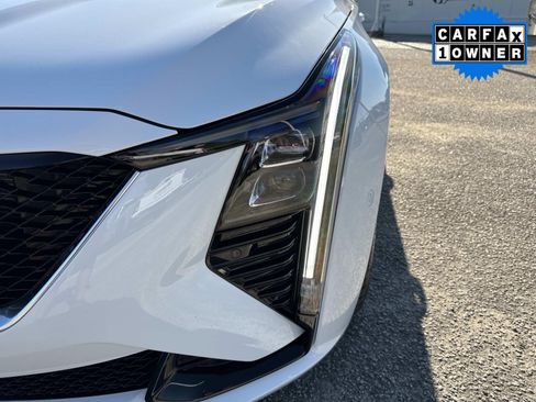 Used 2025 Cadillac CT5 V image 10