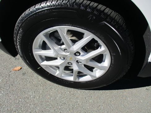 Certified 2022 Chevrolet Equinox LT image 9