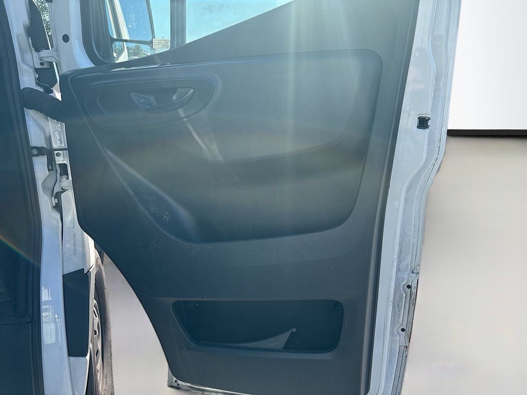 Used 2024 Mercedes-Benz Sprinter 2500 image 20
