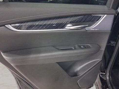 Used 2024 Cadillac XT6 Premium Luxury w/ LPO, Floor Liner Package AWD/4WD image 21