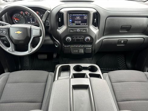 Used 2025 Chevrolet Silverado 1500 Custom image 15