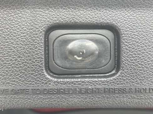 Used 2012 Ford Explorer XLT FWD image 14