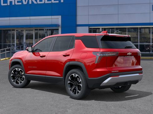 New 2026 Chevrolet Equinox LT image 3