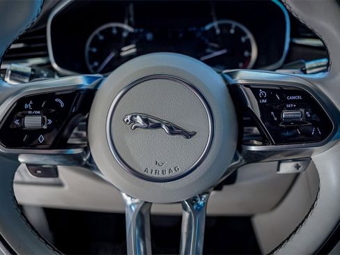 Used 2022 Jaguar F-PACE S image 16