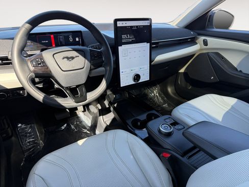 Certified 2023 Ford Mustang Mach-E Premium RWD image 15