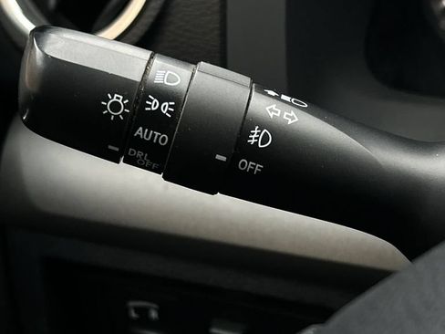 Used 2018 Toyota Tundra SR5 AWD/4WD image 22