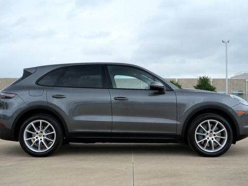Used 2019 Porsche Cayenne S AWD/4WD image 3