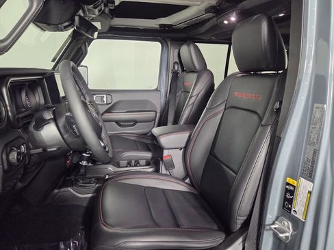 Certified 2026 Jeep Wrangler Unlimited Rubicon image 12