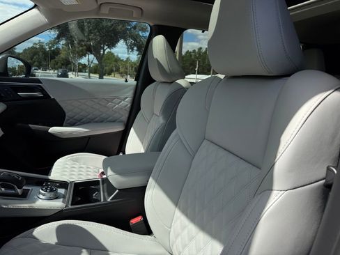 New 2025 Mitsubishi Outlander SEL image 34