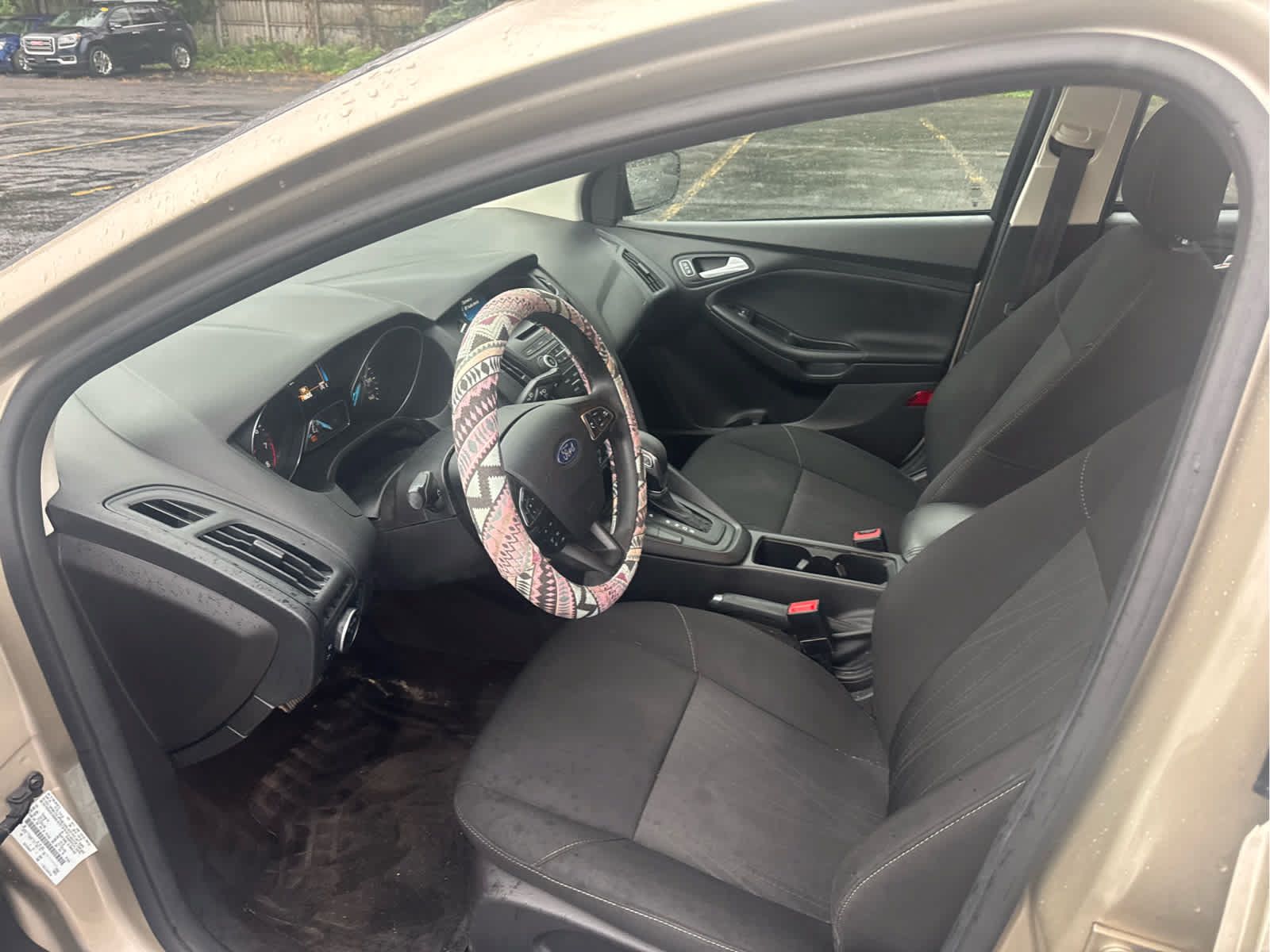 Used 2017 Ford Focus SE FWD image 8