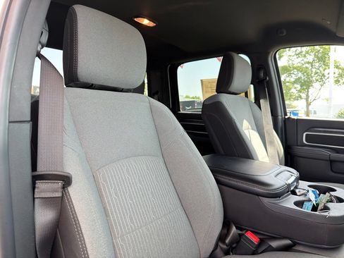 Used 2024 RAM 3500 Big Horn AWD/4WD image 31