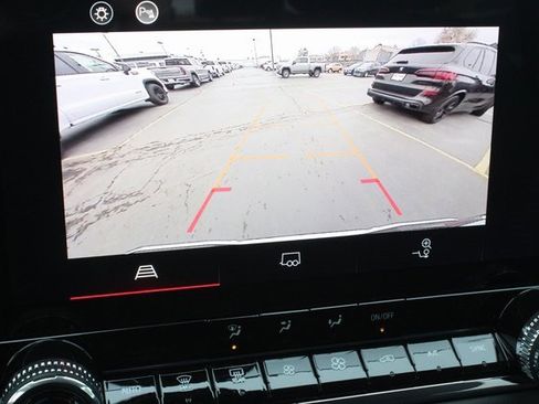 New 2025 GMC Canyon Elevation w/ Convenience Package image 4