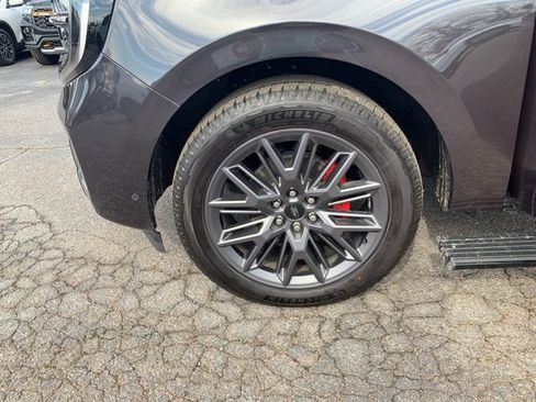 New 2025 Ford Expedition Platinum w/ Stealth Performance Package image 36