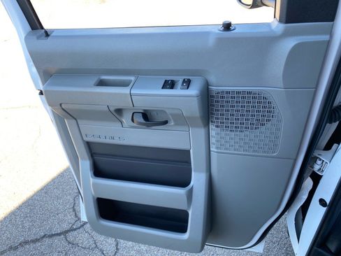 Used 2023 Ford E-350 and Econoline 350 Super Duty w/ Power Windows & Locks Group RWD image 17