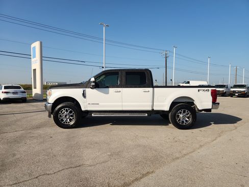 Used 2022 Ford F250 Lariat w/ Lariat Ultimate Package AWD/4WD image 4
