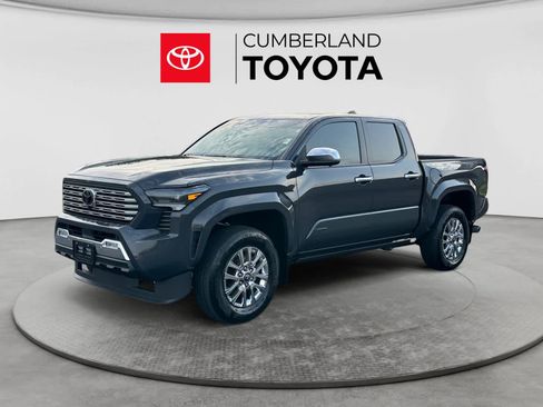 Used 2025 Toyota Tacoma Limited AWD/4WD image 1