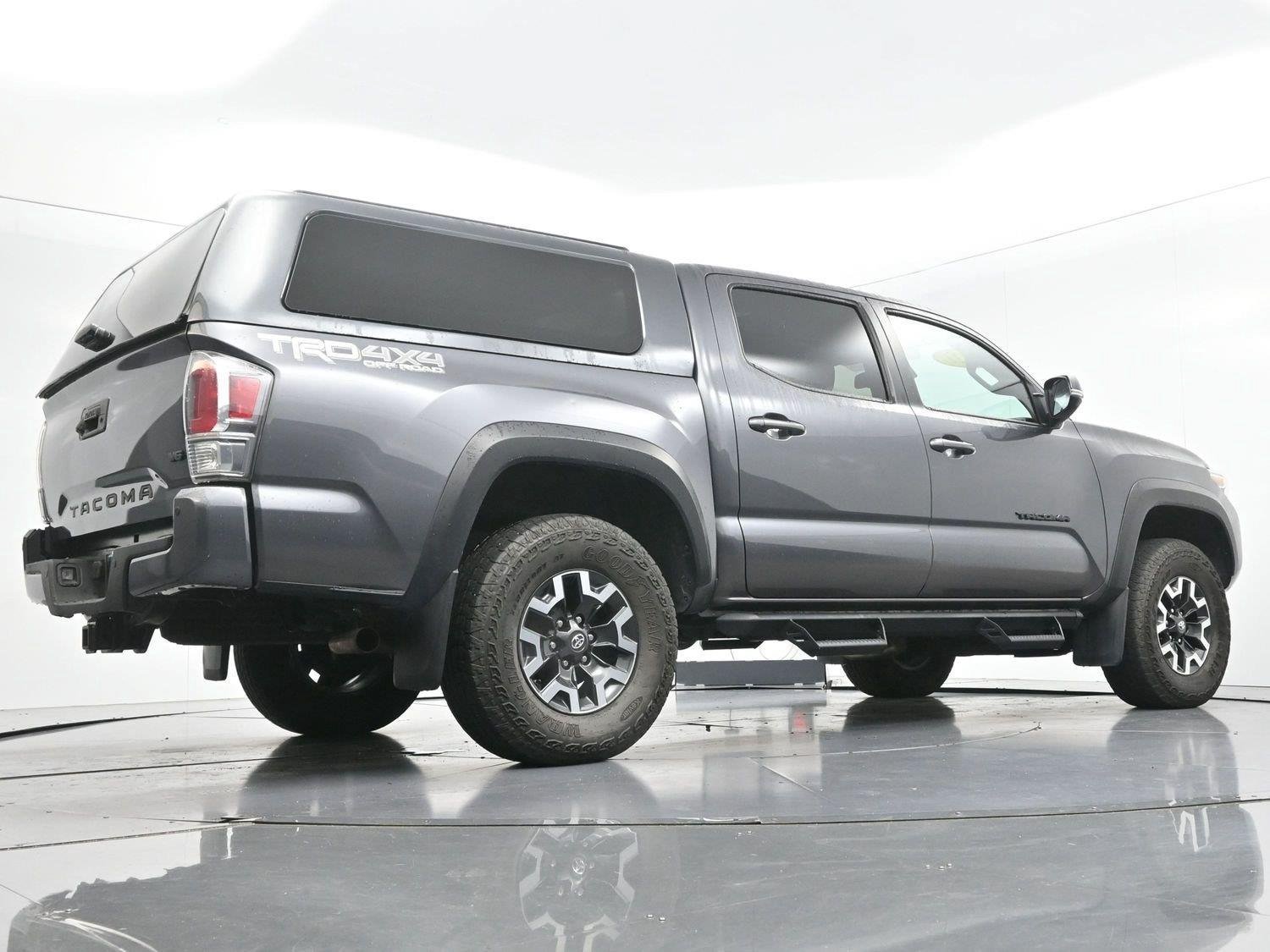 Used 2021 Toyota Tacoma TRD Off-Road w/ Technology Package AWD/4WD image 50