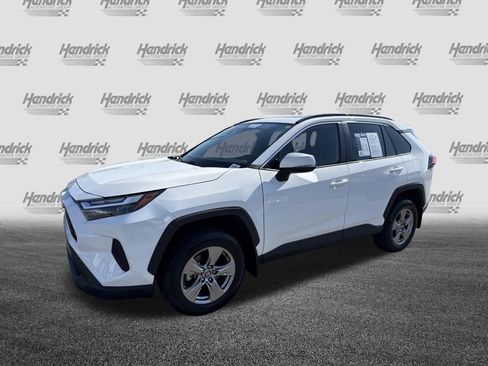 Used 2024 Toyota RAV4 XLE w/ Convenience Package FWD image 5