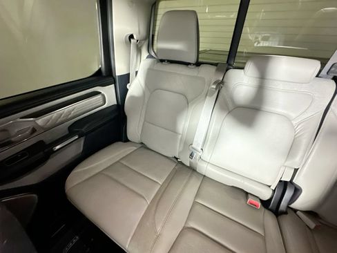 Used 2022 RAM 1500 Limited AWD/4WD image 12