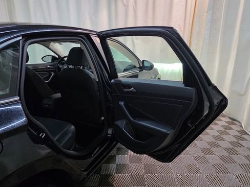 Used 2019 Volkswagen Jetta SEL image 32