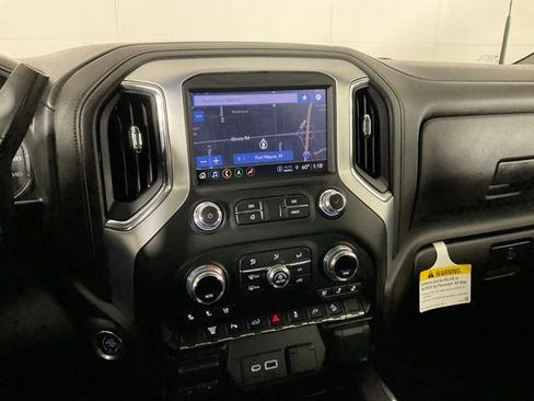 Used 2022 GMC Sierra 3500 SLT w/ SLT Premium Package AWD/4WD image 15