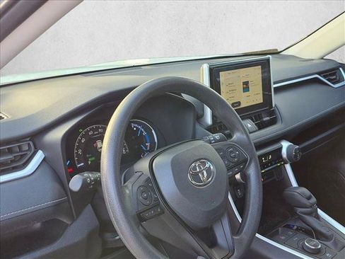 Used 2024 Toyota RAV4 AWD Hybrid image 9