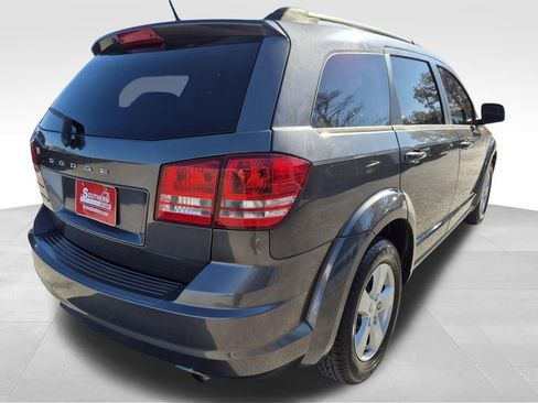 Used 2016 Dodge Journey SE w/ Flexible Seating Group image 10