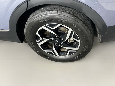 Used 2025 Kia Sportage LX FWD image 11