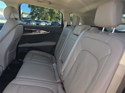 Used 2023 Lincoln Nautilus Reserve w/ Equipment Group 201A image 15