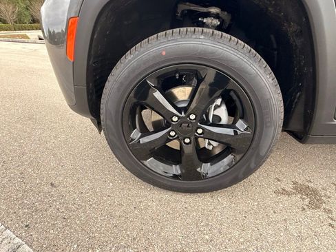 New 2026 Jeep Grand Cherokee Limited w/ Limited Altitude Package image 34