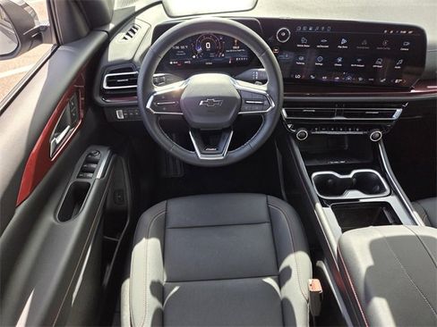 Certified 2026 Chevrolet Traverse Z71 w/ Driver Confidence Package image 12