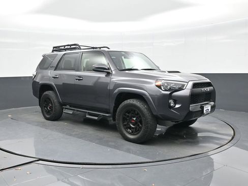 Used 2020 Toyota 4Runner TRD Off-Road Premium image 21