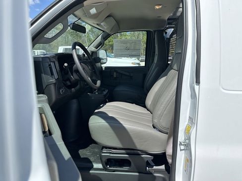 New 2025 Chevrolet Express 2500 w/ Driver Convenience Package image 18