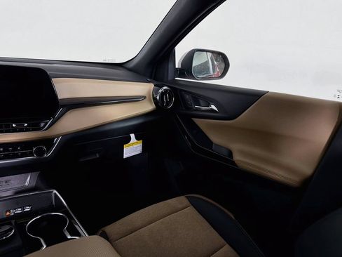 New 2027 Chevrolet Equinox ACTIV w/ LPO, Floor Liner Package AWD/4WD image 19