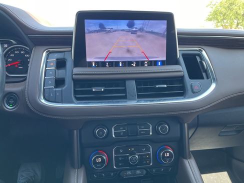 Used 2021 Chevrolet Tahoe High Country AWD/4WD image 16