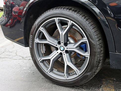 Used 2020 BMW X5 M50i AWD/4WD image 6