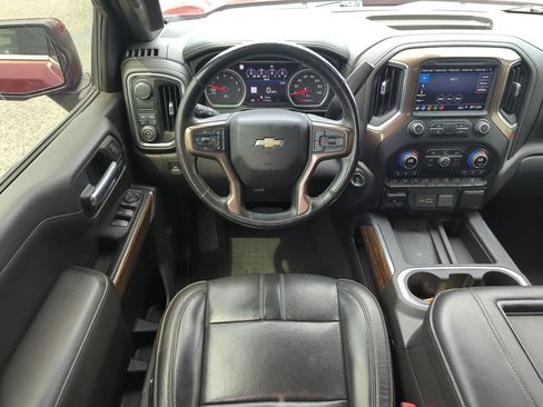 Used 2019 Chevrolet Silverado 1500 High Country w/ Technology Package RWD image 14