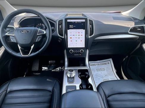 Used 2024 Ford Edge SEL w/ Convenience Package AWD/4WD image 7