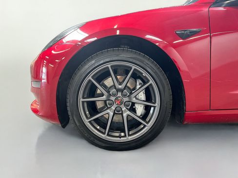 Used 2023 Tesla Model 3 Standard Range image 30