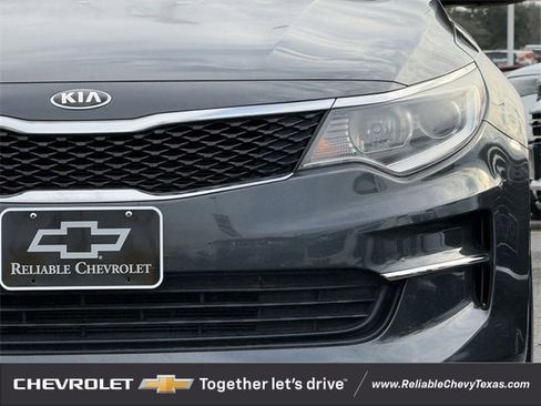 Used 2016 Kia Optima LX image 4