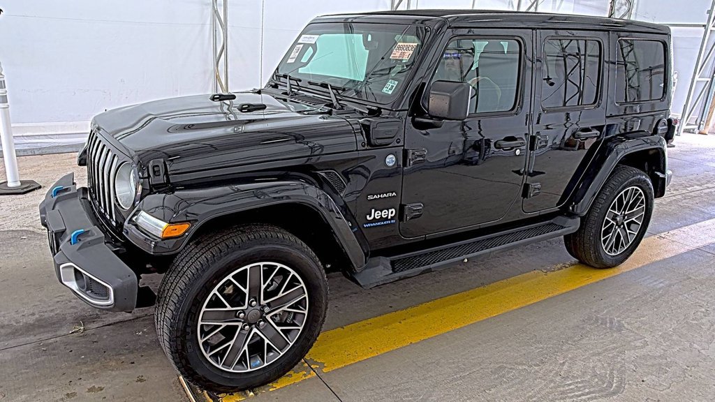 Used 2023 Jeep Wrangler Unlimited Sahara w/ Cold Weather Group AWD/4WD image 1