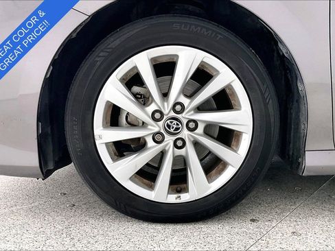 Used 2021 Toyota Camry LE FWD image 7