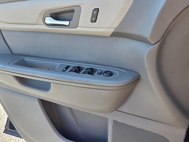 Used 2016 Chevrolet Traverse LS FWD image 28