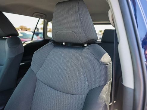 Used 2025 Toyota RAV4 XLE FWD image 16