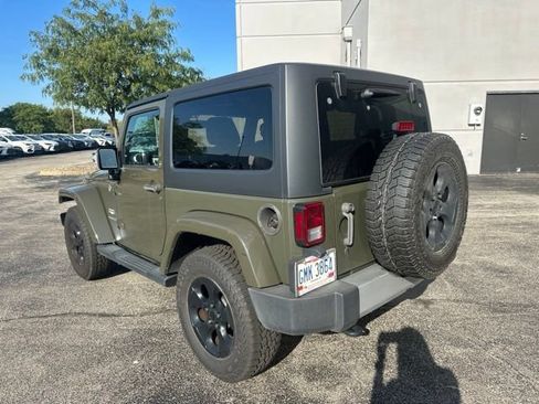 Used 2015 Jeep Wrangler Sahara w/ Connectivity Group AWD/4WD image 5
