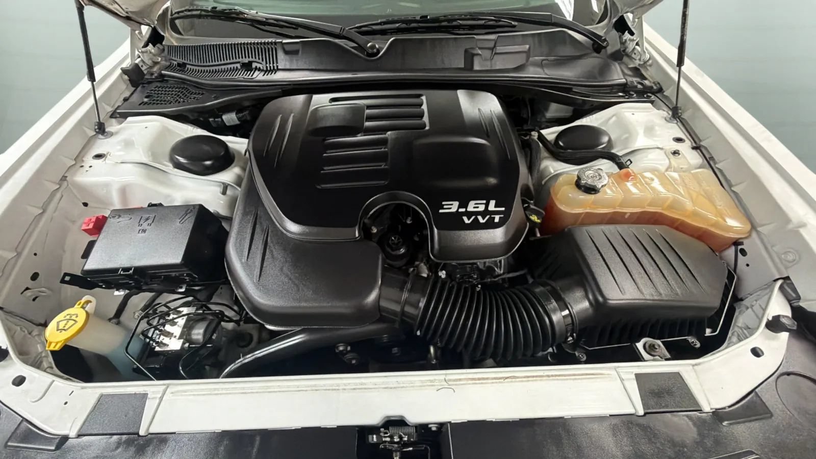 Used 2020 Dodge Challenger SXT RWD image 24