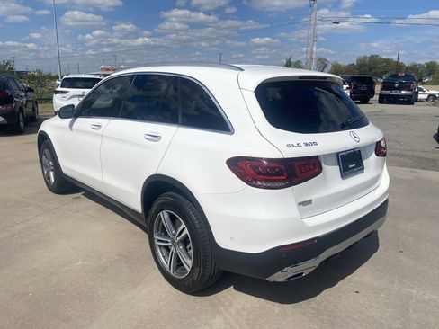 Used 2022 Mercedes-Benz GLC 300 image 3