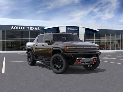 New 2025 GMC Hummer EV 2X w/ LPO, Sport Package